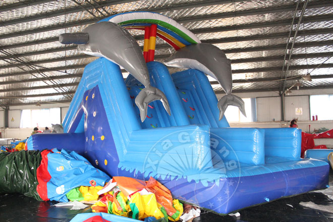 龙湖海豚充气水滑梯